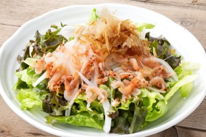 「桜海老と豆腐のサラダ」（650円）