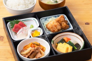 松花堂弁当（通常1200円税込）