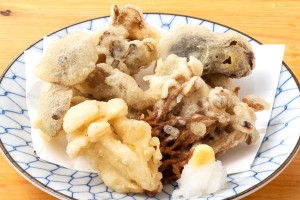 「旬の木の子 天布羅」（500円）
