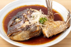 真鯛のかぶと煮（500円）