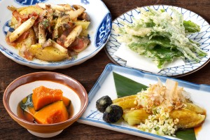 旬の野菜を使ったつまみの数々