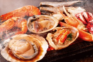 ぐつぐつと焼ける磯の香りが食欲をそそります