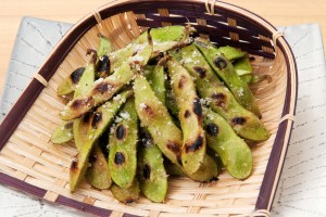 生もぎ枝豆〈焼き〉(650円)