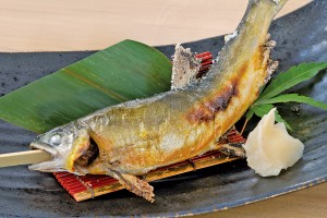 鮎の塩焼き(750円)