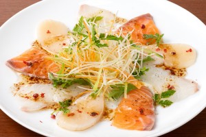 鮮魚のカルパッチョ サラダ仕立て(1,380円)