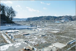 1年経っても、あまり変わらない大槌町の風景。あの日のことは、わすれない。