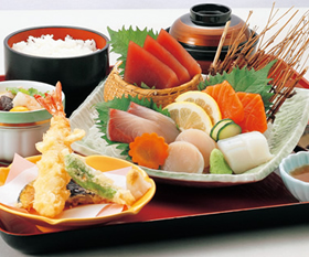 豪快ないけす料理が自慢の大衆割烹。名古屋で親しまれている名店です。