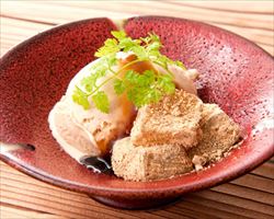 和三盆のワラビ餅と黒糖アイス｜東京酒BAL　塩梅（あんばい）グランドメニュー