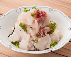 なんでもござれの塩梅サラダ｜焼酎屋　童（わらべ）グランドメニュー