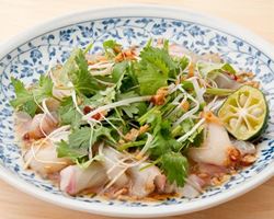 炙りベーコンのせポテトサラダ｜焼酎屋　童（わらべ）グランドメニュー