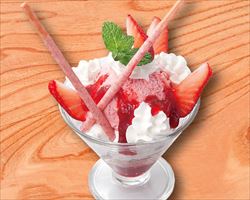 あまおう苺アイスパフェ｜庄や大型店グランドメニュー