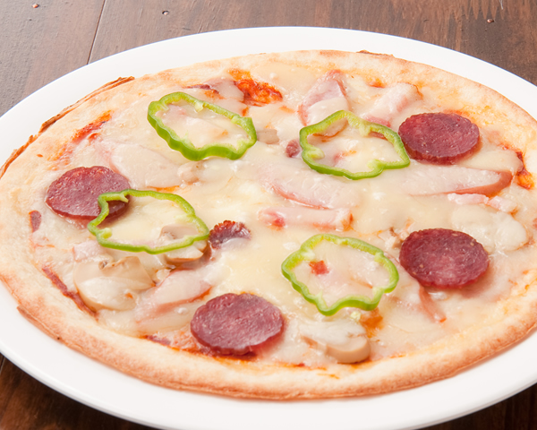 ピッツァ　ミート＆ミート