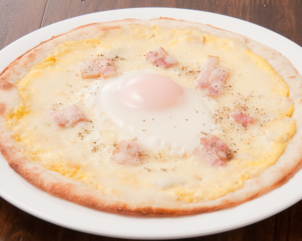 ピッツァ　カルボナーラ