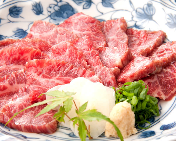 霜降り馬刺し