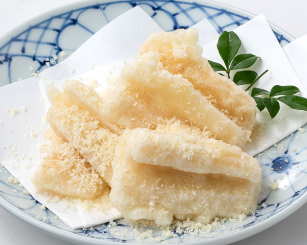揚げ蓮根、パルメザンチーズがけ
