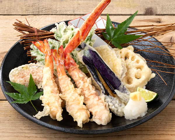海老・蟹の天布羅盛り合わせ