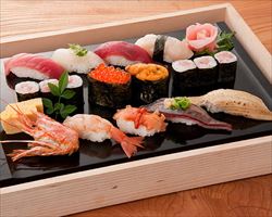 特上寿司盛合せ（にぎり10貫・巻寿司1本・玉子焼）｜日本海庄やグランドメニュー